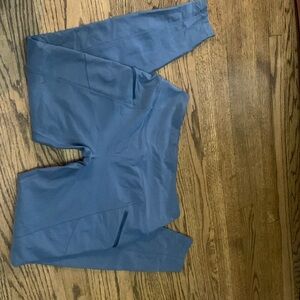 Eddie Bauer high rise, trail tights-NWOT- double zipper, medium- color twilight